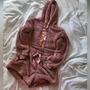 Cozy Fuzzy 2-Piece Lounge Set – Hoodie & Shorts, New!